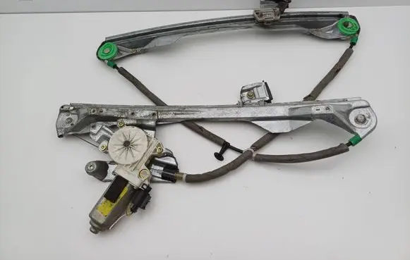 Ford Focus Front door window regulator with motor XS4123200
