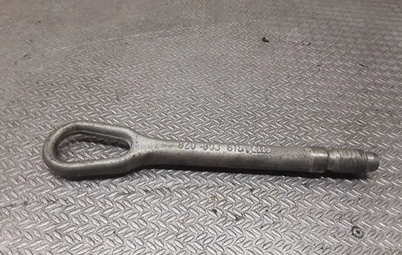 Audi A2 Towing hook eye 8Z0803615