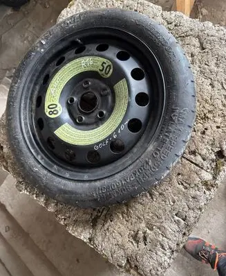 Volkswagen Golf VI R16 spare wheel 