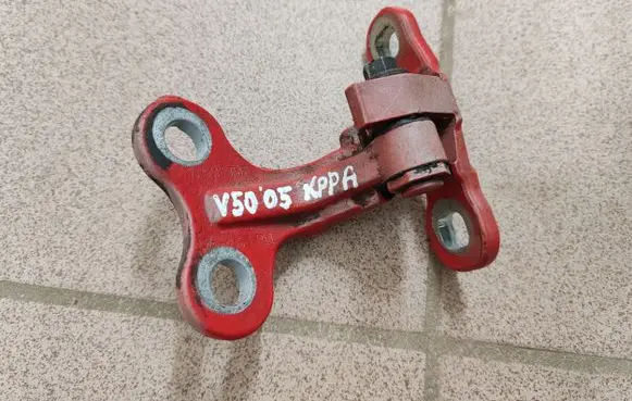 Volvo V50 Front door lower hinge 30715356