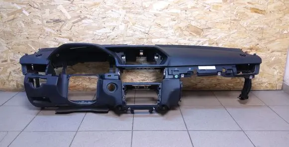 Mercedes-Benz E W212 Dashboard A2126802387