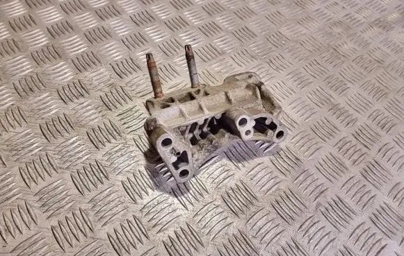 Ford Grand C-MAX Engine mounting bracket 3M516030