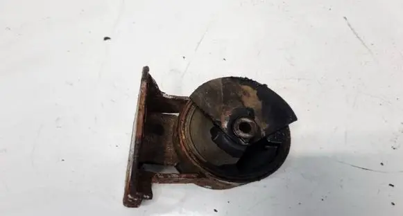 Daihatsu Sirion Engine mount bracket 