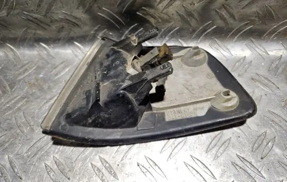 Front indicator light