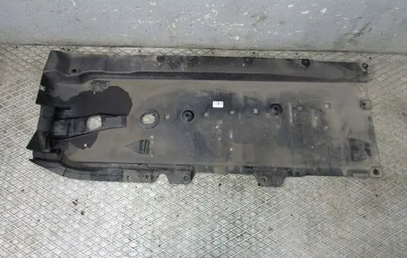 Mazda 3 Center/middle under tray cover BDMC563D1