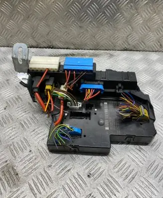 Mercedes-Benz E W212 Fuse box set 2129009922