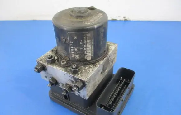 Skoda Octavia Mk1 (1U) ABS Pump 1J0614417C