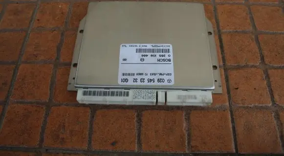 Mercedes-Benz E W210 ESP (stability system) control unit 0295452332