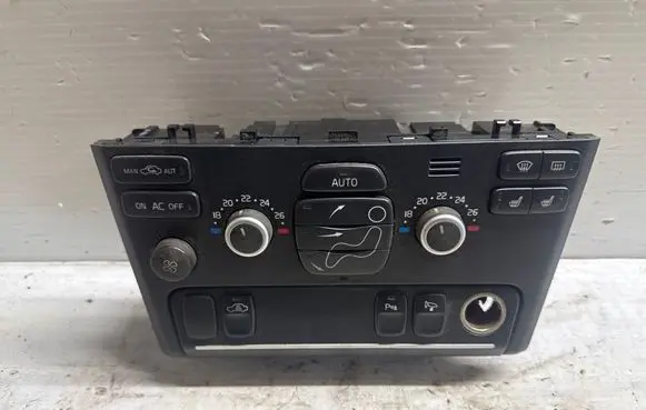 Volvo XC90 Climate control unit 30710682