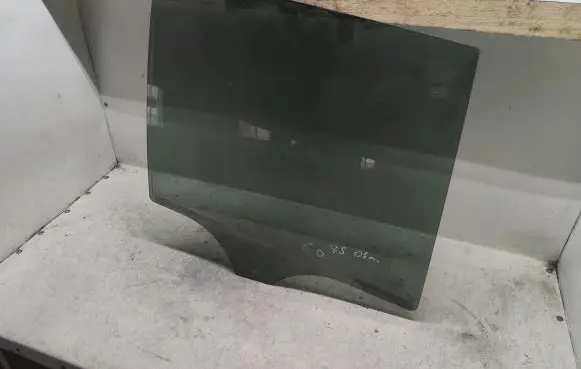 BMW X5 E70 Front door window glass four-door