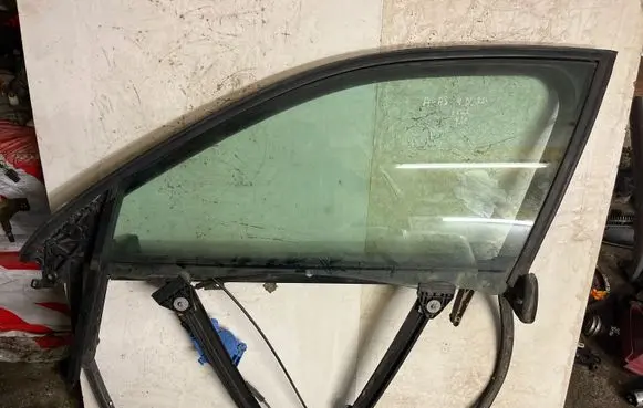 Audi A3 S3 8L Front window lifting mechanism without motor 8E0837629