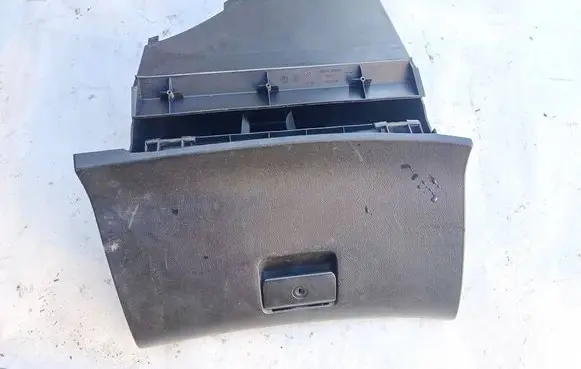 Peugeot 307 Glove box 9634503877