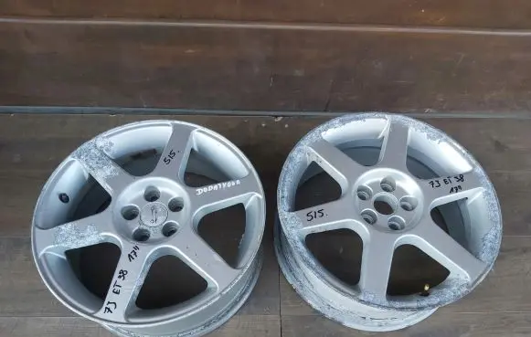 Toyota Celica T230 R17 alloy rim 
