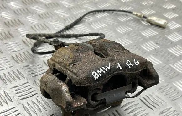 Rear brake caliper