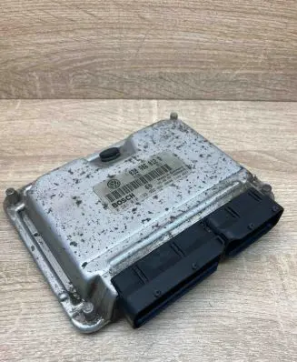 Volkswagen New Beetle Engine control unit/module ECU 038906012Q 0281010133