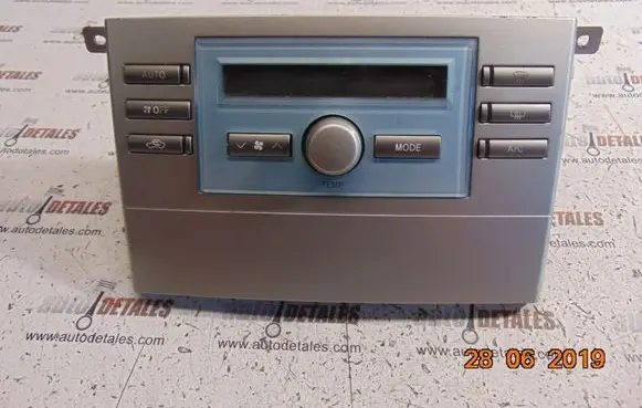 Toyota Corolla Verso AR10 Climate control unit 559000F030 559020F010