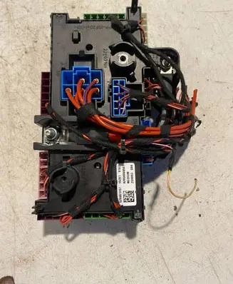 Mercedes-Benz C AMG W205 Fuse module A2059068501 529881F07