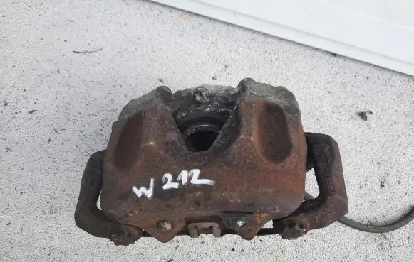 Mercedes-Benz E W212 Front brake caliper