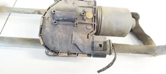 Skoda Octavia Mk2 (1Z) Wiper motor 1Z1955119A