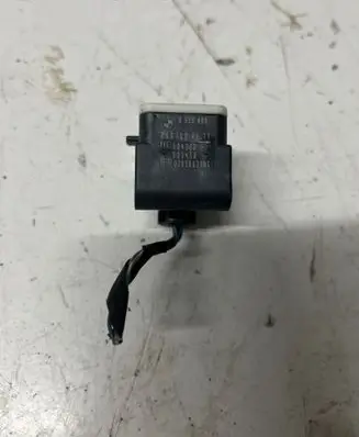 BMW 5 F10 F11 Airbag deployment crash/impact sensor 6956485 0285003901 2D07106577