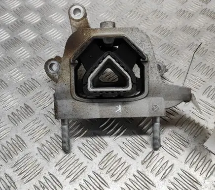 Peugeot 2008 II Engine mount bracket 9826551380