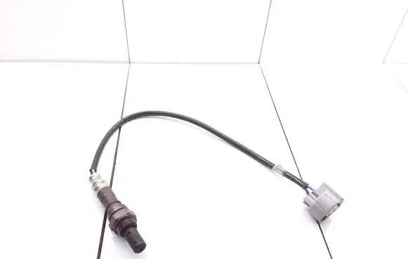 Jaguar XJ X308 Lambda probe sensor QE608 12T05