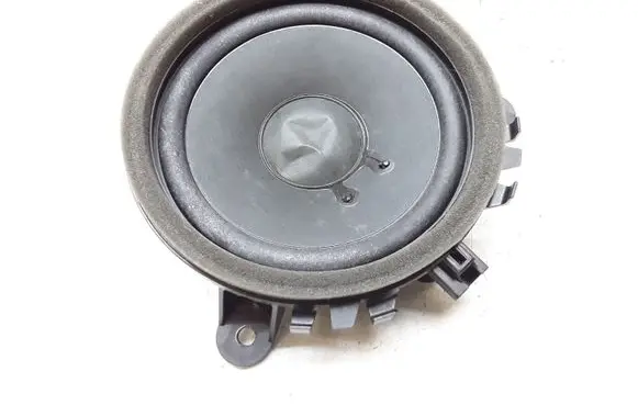 Volvo V70 Front door speaker 30657445