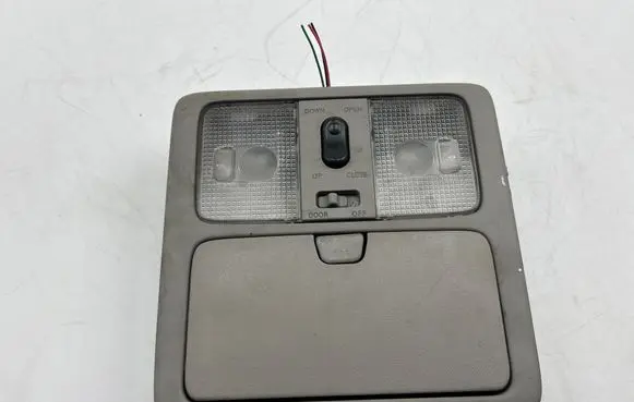 Nissan X-Trail T31 Front seat light