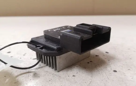 Toyota Avensis T250 Heater blower motor/fan resistor 4993002121