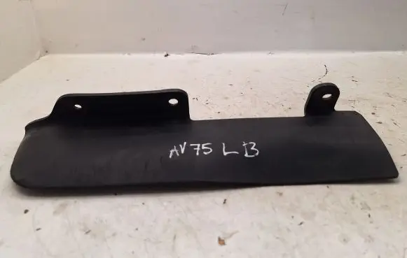 Toyota Avensis T270 Front mudguard 5385105020