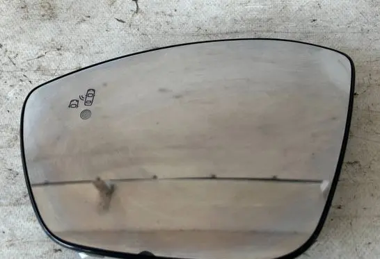 Citroen C3 Wing mirror glass 232634133