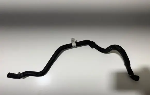 Land Rover Range Rover Evoque L551 Engine coolant pipe/hose K8D28286AB