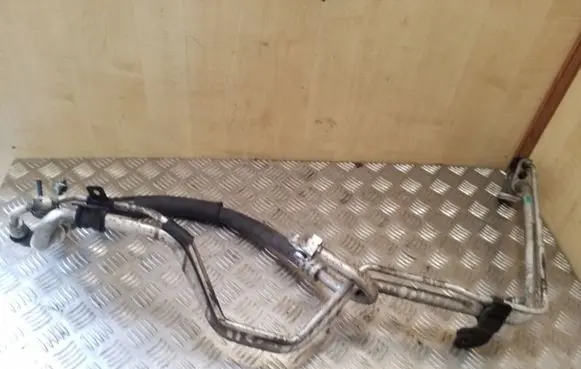 KIA Sportage Air conditioning (A/C) pipe/hose