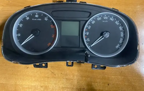 Skoda Fabia Mk2 (5J) Speedometer (instrument cluster) 5J0920810B V2823466
