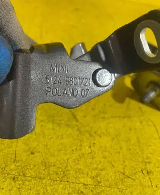 Mini Cooper Countryman R60 Tailgate/trunk/boot hinge 9803050