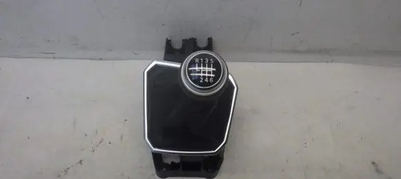 Dacia Jogger Gear lever shifter trim leather/knob