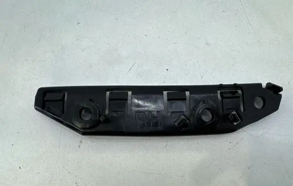 Tesla Model 3 Front bumper mounting bracket 108418200E