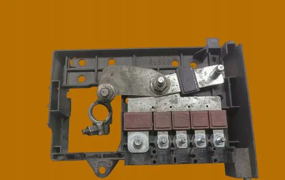 Opel Astra J Positive cable (battery) 13302307