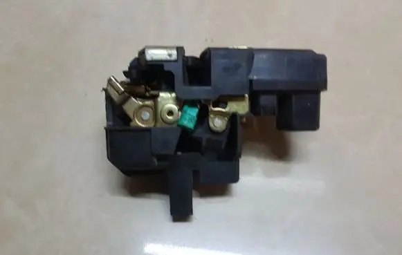 Jeep Grand Cherokee (WJ) Front door lock