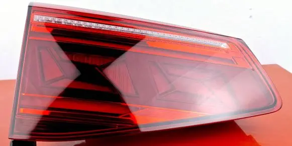 Volkswagen PASSAT B8 Rear/tail lights 3G9945307M