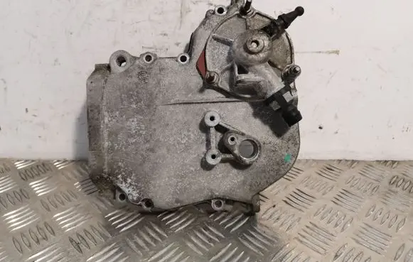 Jeep Grand Cherokee Timing chain cover 
