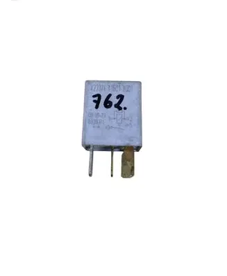 Toyota Avensis T250 Other relay 9008087019