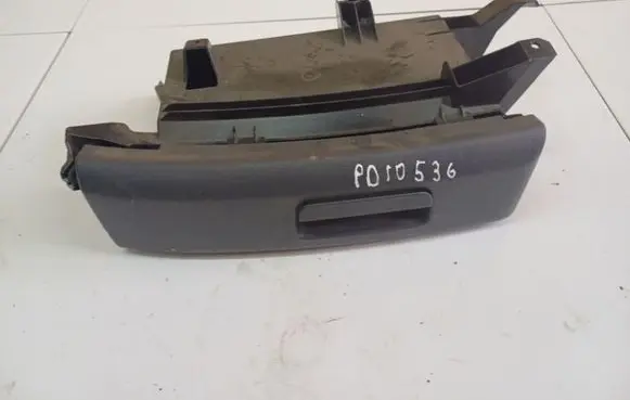 Volkswagen Golf Plus Glove box 5M0882600 5M0.882.600