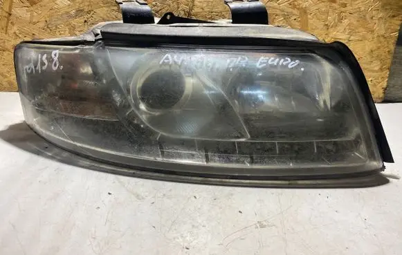 Audi A4 S4 B6 8E 8H Headlight/headlamp