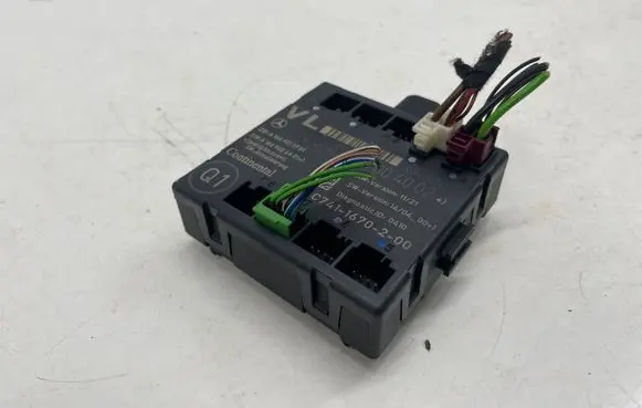Mercedes-Benz CLA C117 X117 W117 Door control unit/module A1669004002
