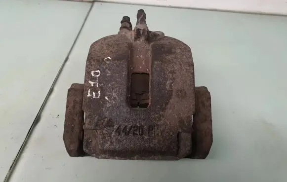 BMW X5 E70 Rear brake caliper 6776787 34216776787