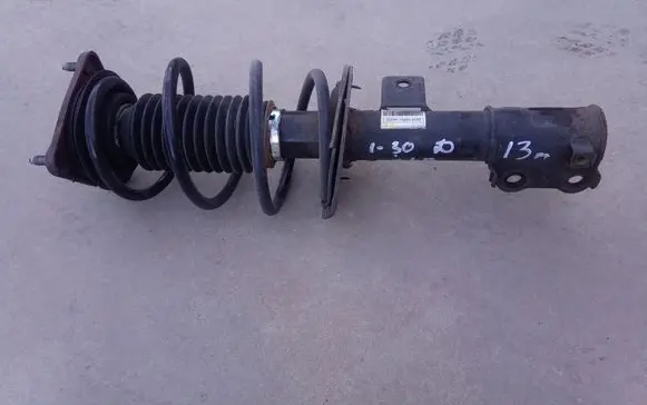 Hyundai i30 Front shock absorber/damper
