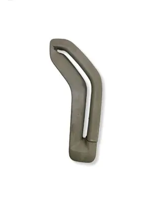 Volvo XC70 Seat belt trim 1882