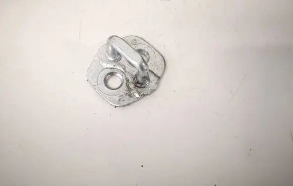 Nissan X-Trail T32 Rear door lock loop/hook striker 