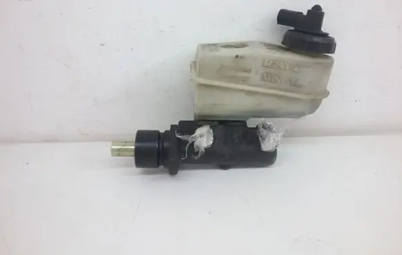 Renault Megane I Master brake cylinder 7700828034